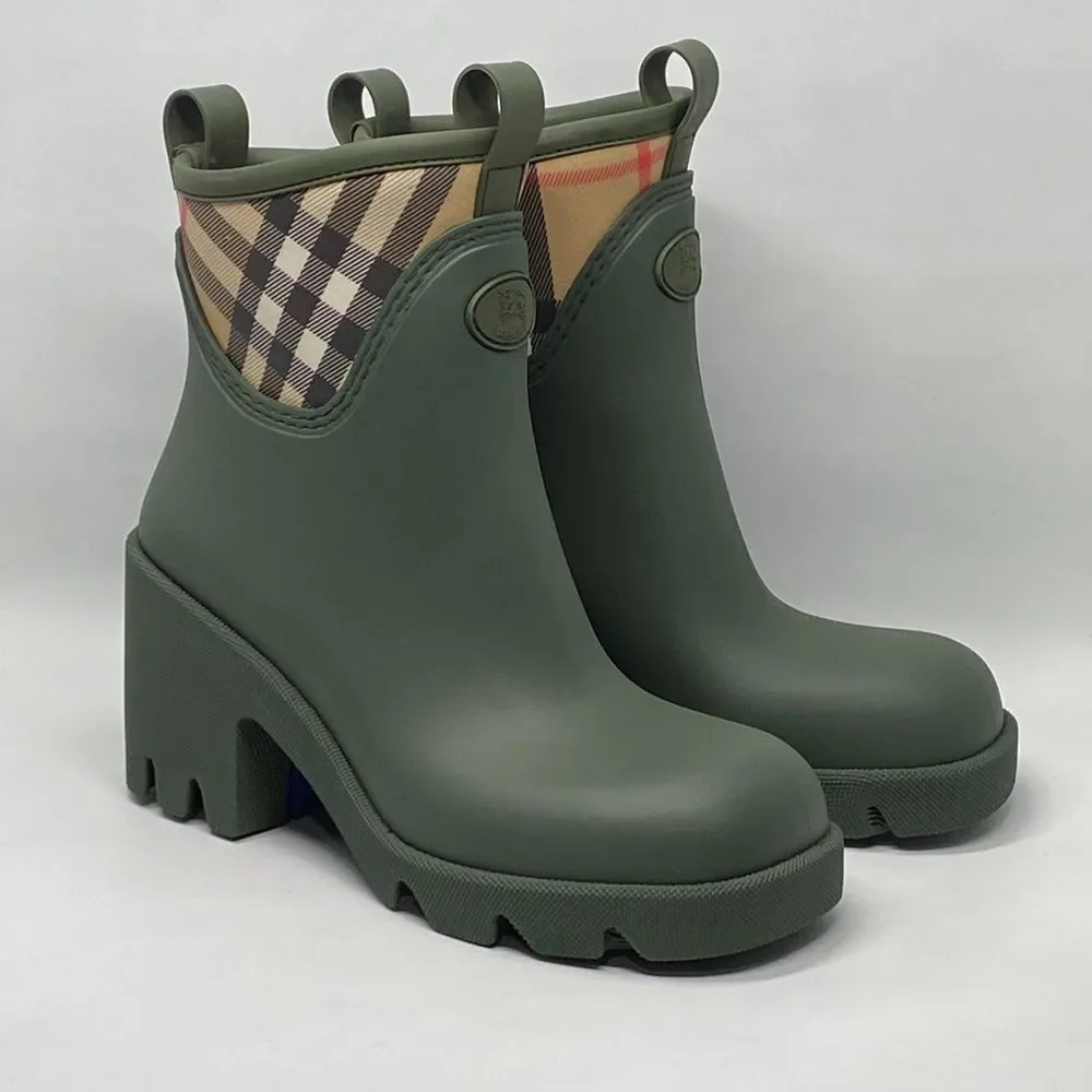 Burberry Rubber Marsh Stamp Heeled Low Boots​ size 37